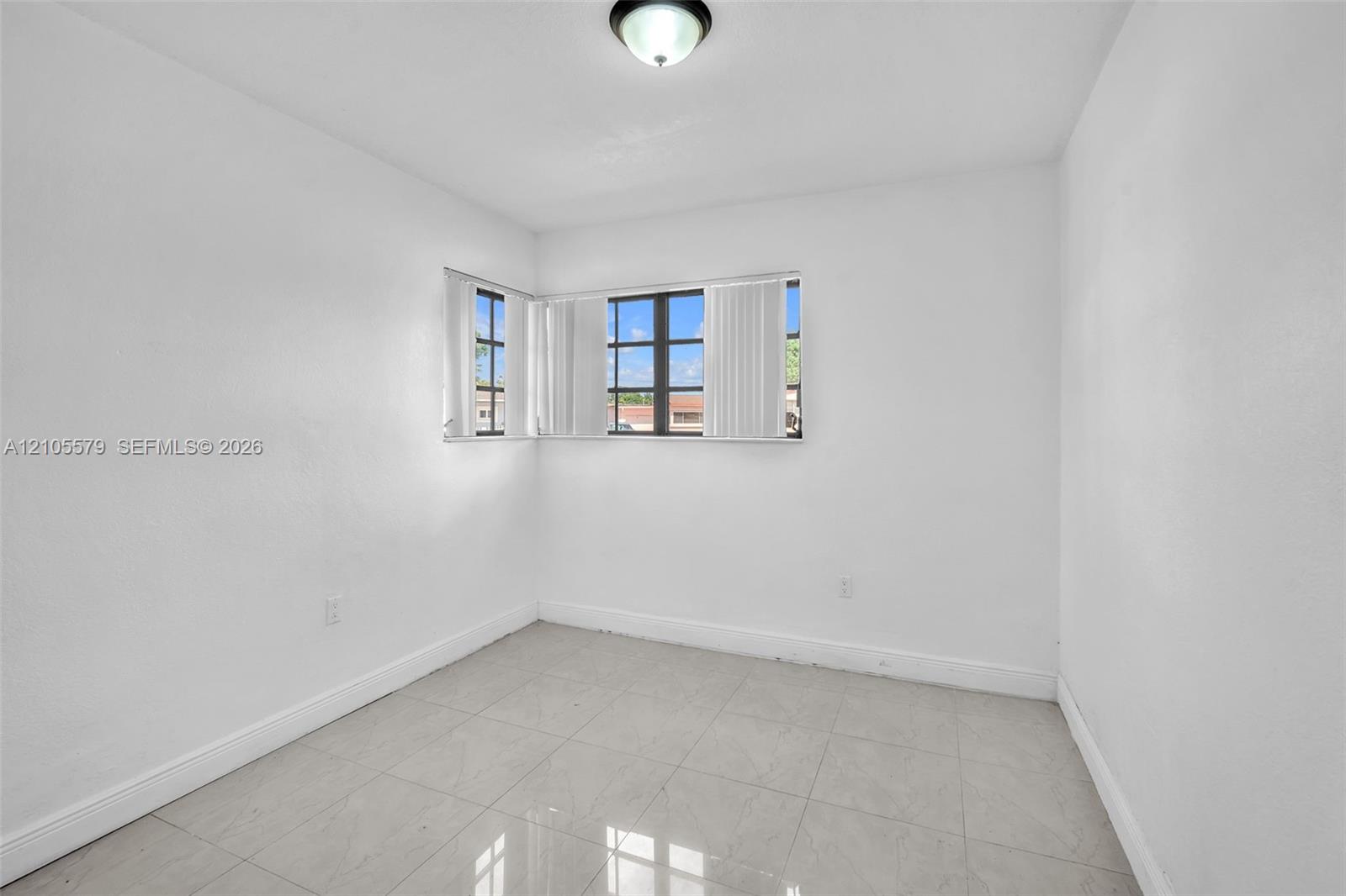 1750 Nw 185th Street Property Photo 19