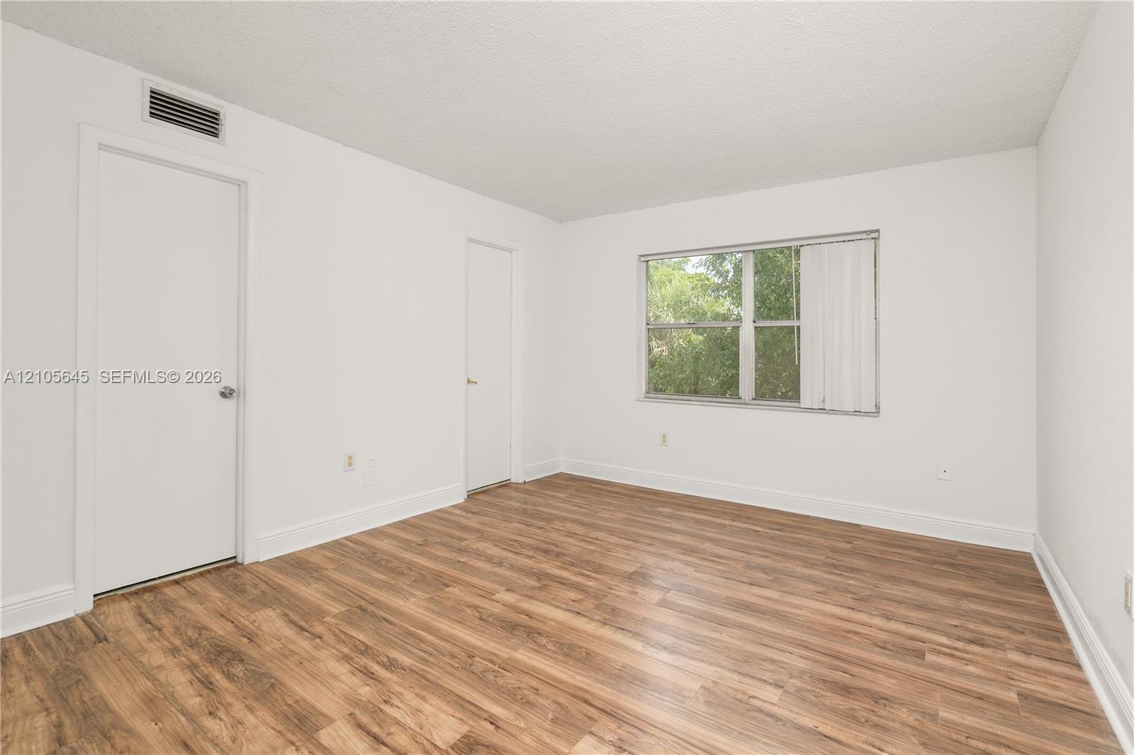 4205 N University Drive 205 Property Photo 10