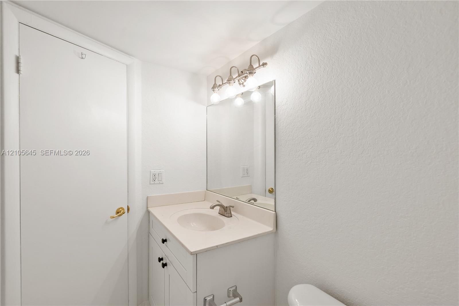 4205 N University Drive 205 Property Photo 17