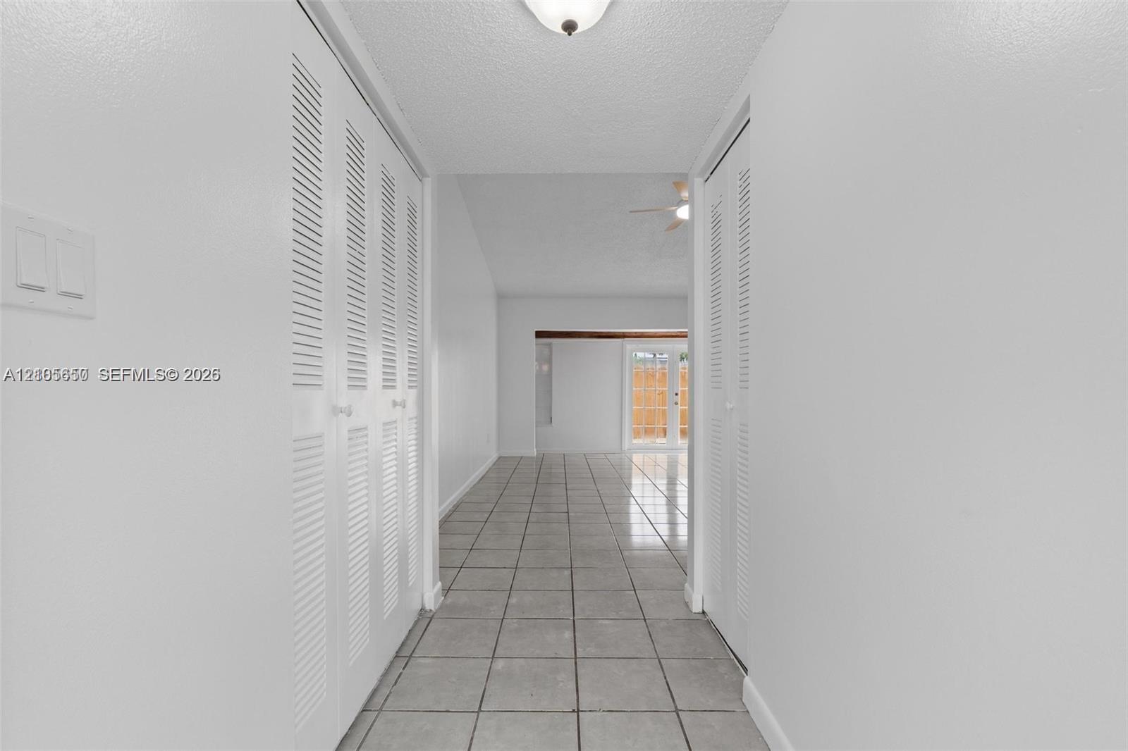 10387 Sw 209th Lane Property Photo 3