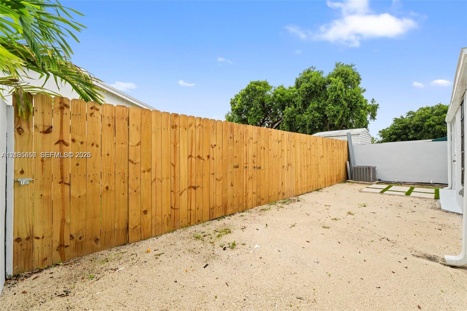10387 Sw 209th Lane Property Photo 16
