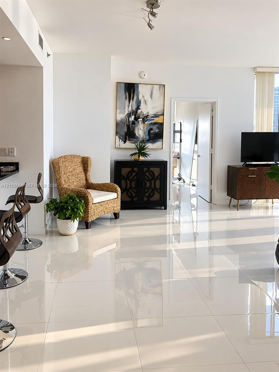 951 Brickell Avenue 2410 Property Photo 1