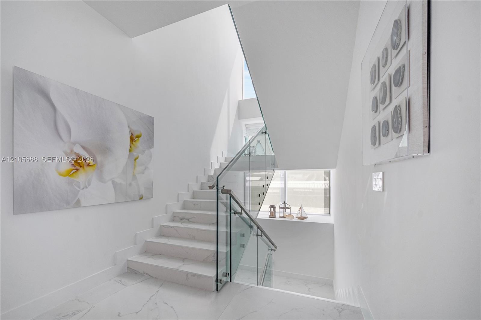 164 W Avenue C Property Photo 13
