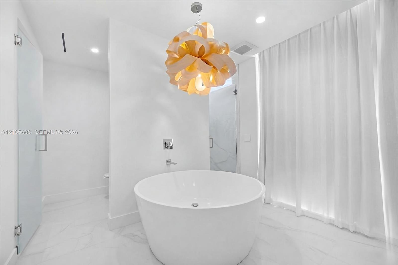 164 W Avenue C Property Photo 34