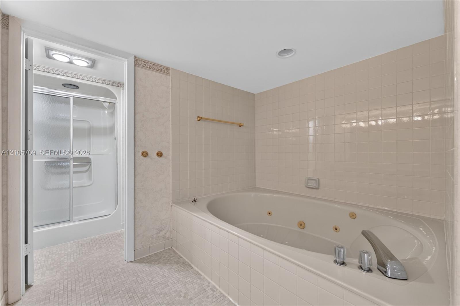 300 Three Islands Boulevard 516 Property Photo 25