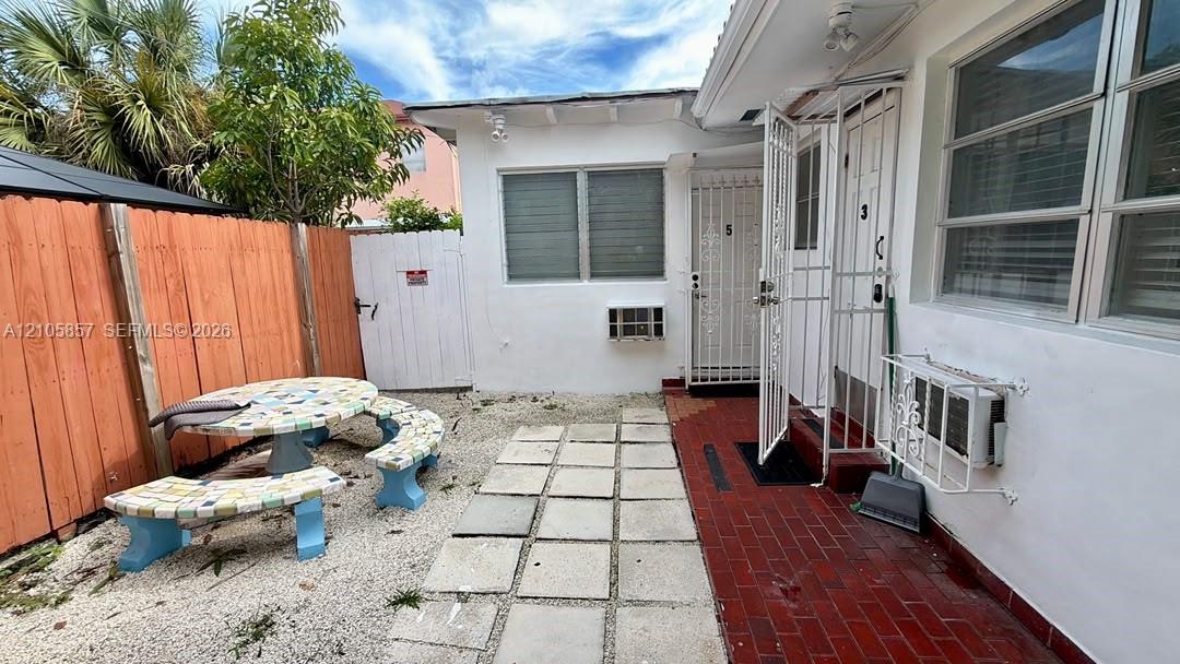 975 Sw 10th Street 5 Property Photo 18