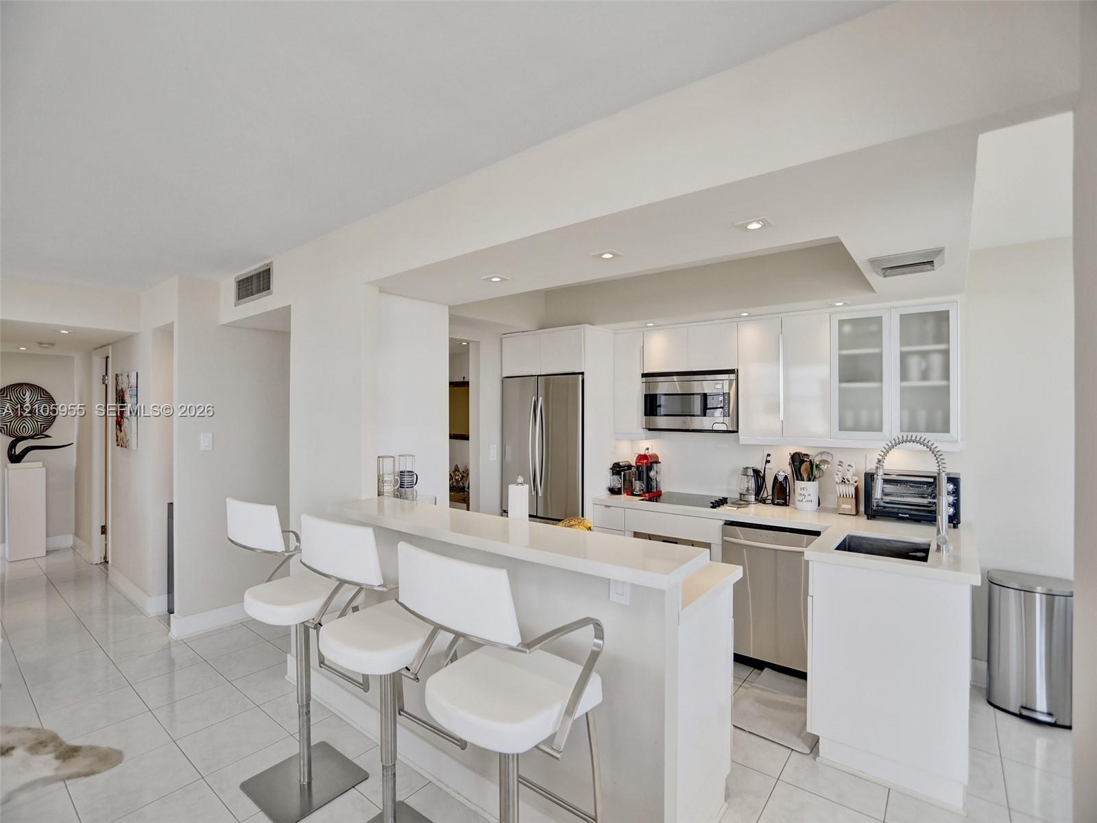 18011 Biscayne Boulevard 1904 Property Photo 4