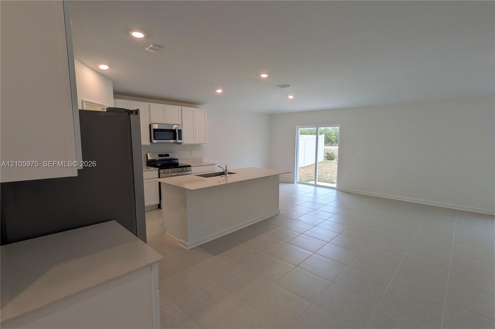 2406 Mckinley Drive . Property Photo 7
