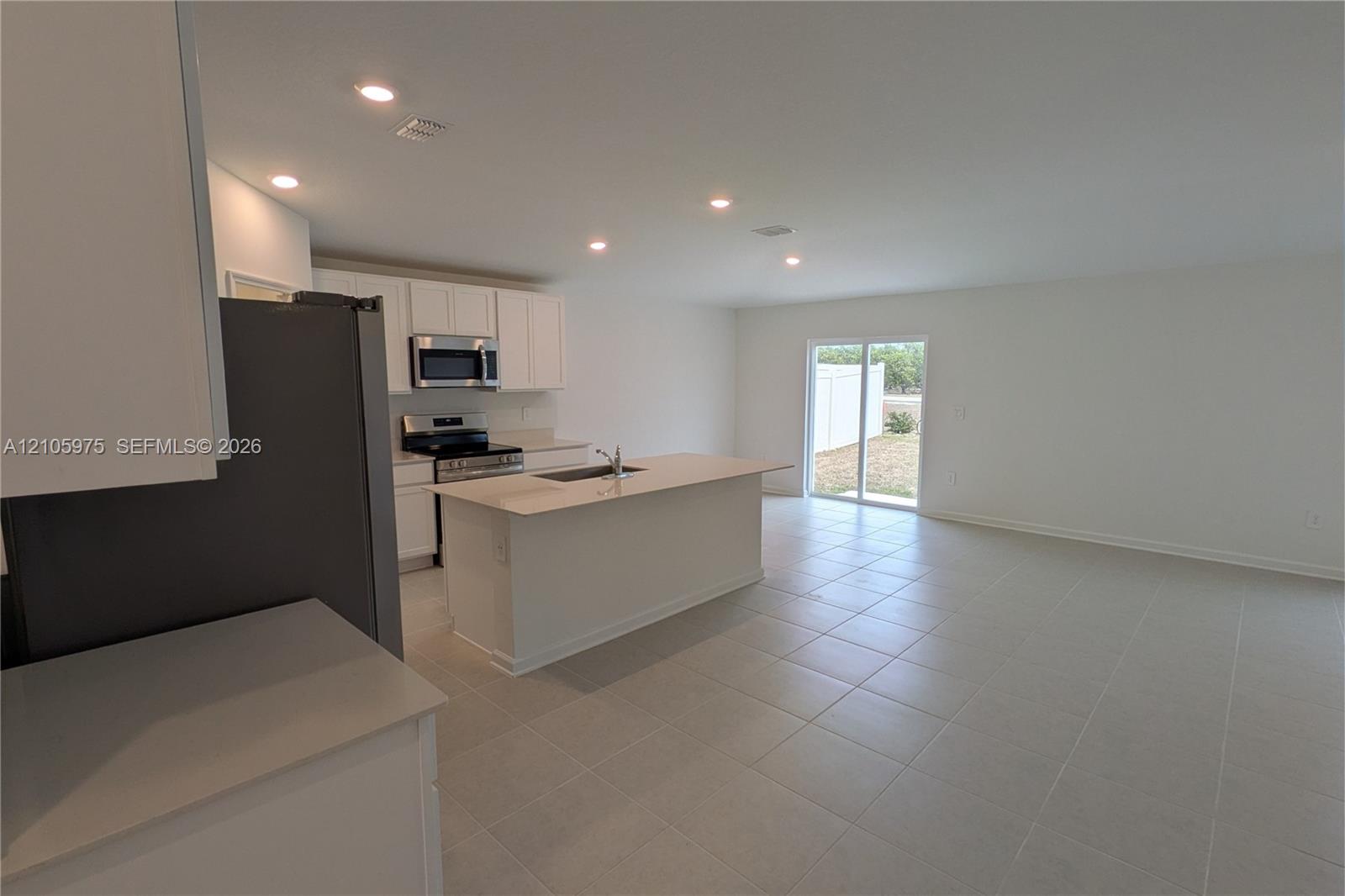 2406 Mckinley Drive . Property Photo 12