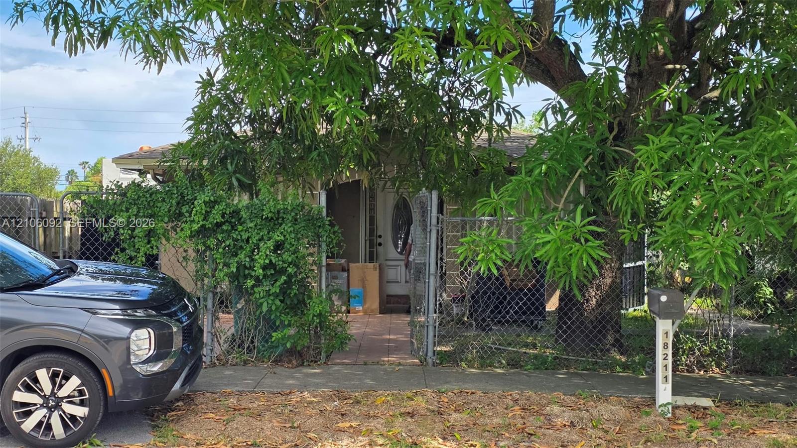 18211 Sw 102nd Avenue Property Photo 1