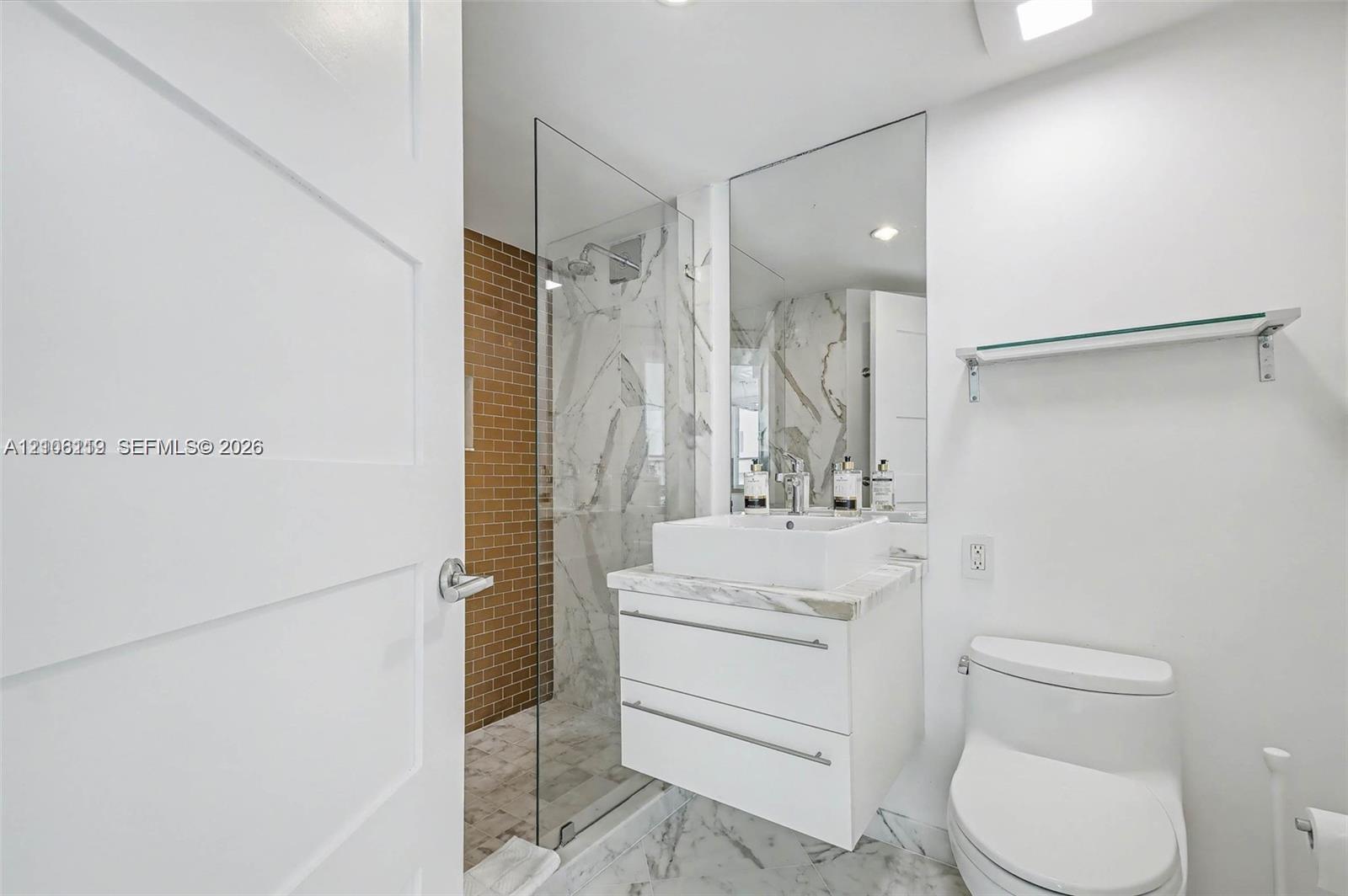 5025 Collins Avenue 903 Property Photo 12