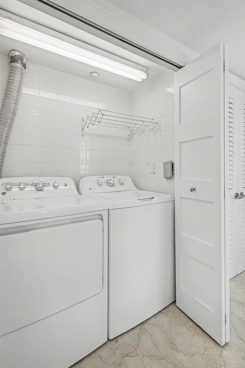 5025 Collins Avenue 903 Property Photo 13