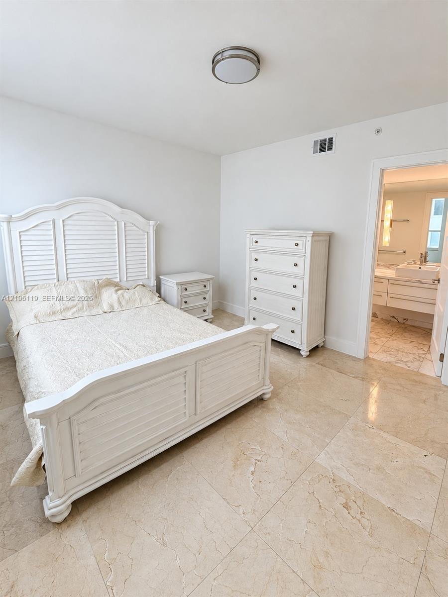 5025 Collins Avenue 903 Property Photo 14