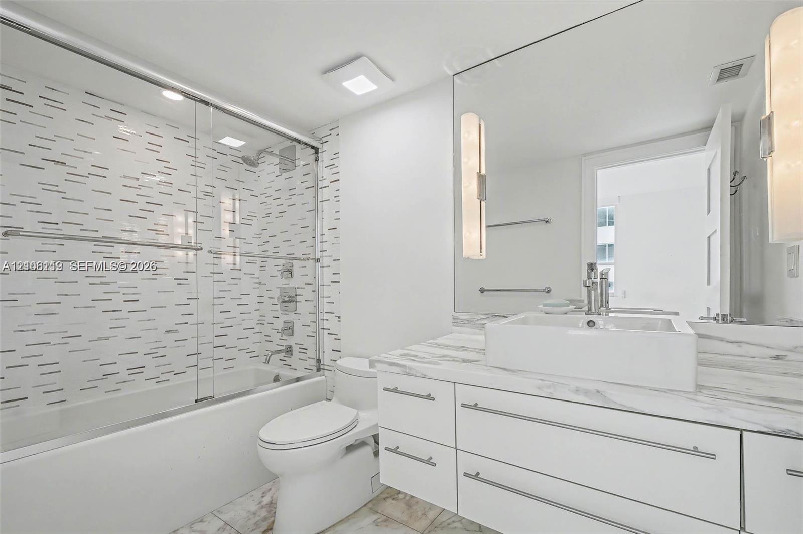 5025 Collins Avenue 903 Property Photo 15