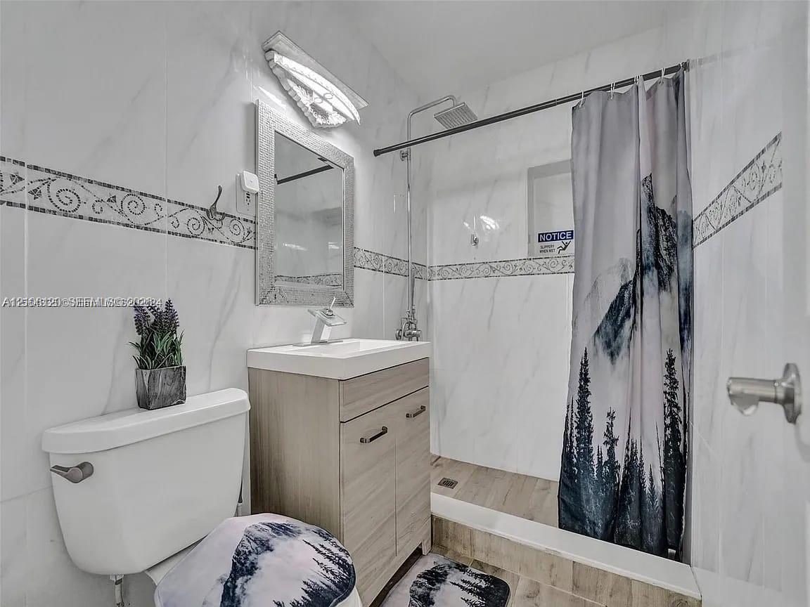 1607 Moffett Street Property Photo 12