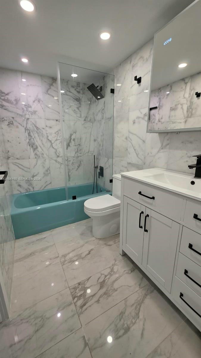 401 Ocean Drive 314 Property Photo 15
