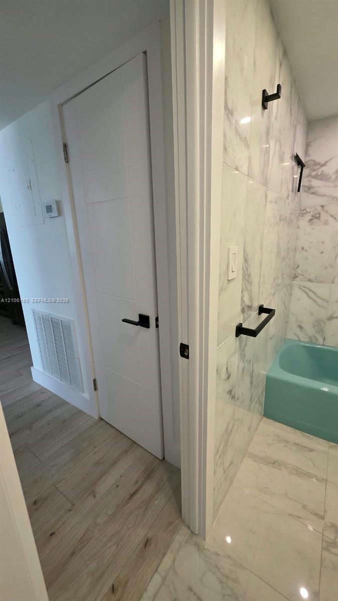 401 Ocean Drive 314 Property Photo 19