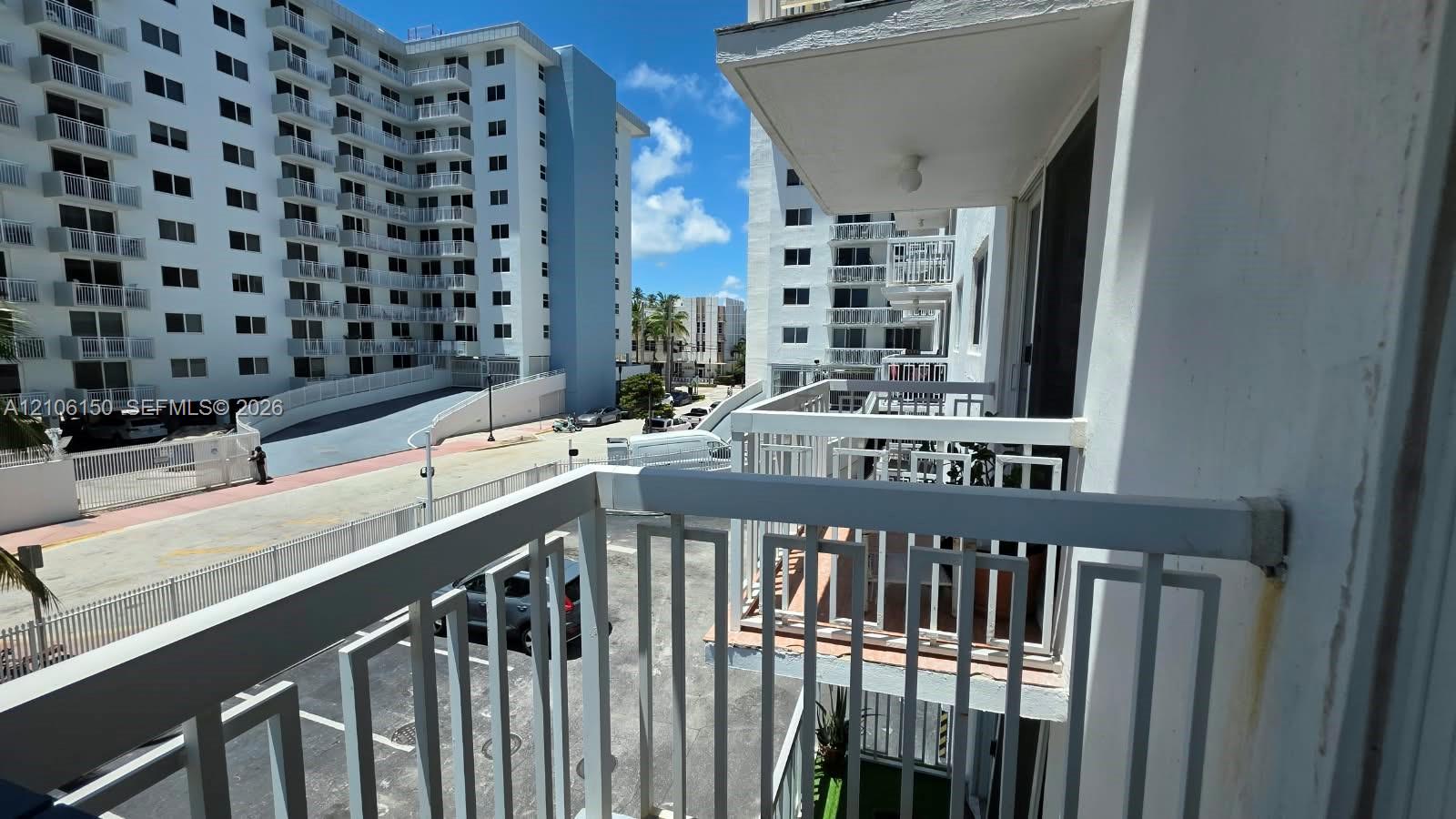 401 Ocean Drive 314 Property Photo 22