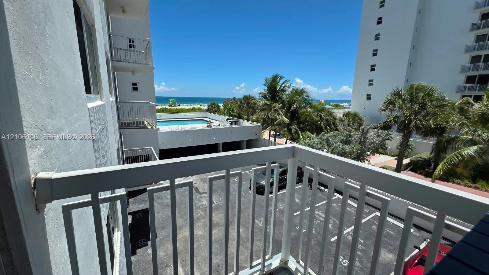 401 Ocean Drive 314 Property Photo 28