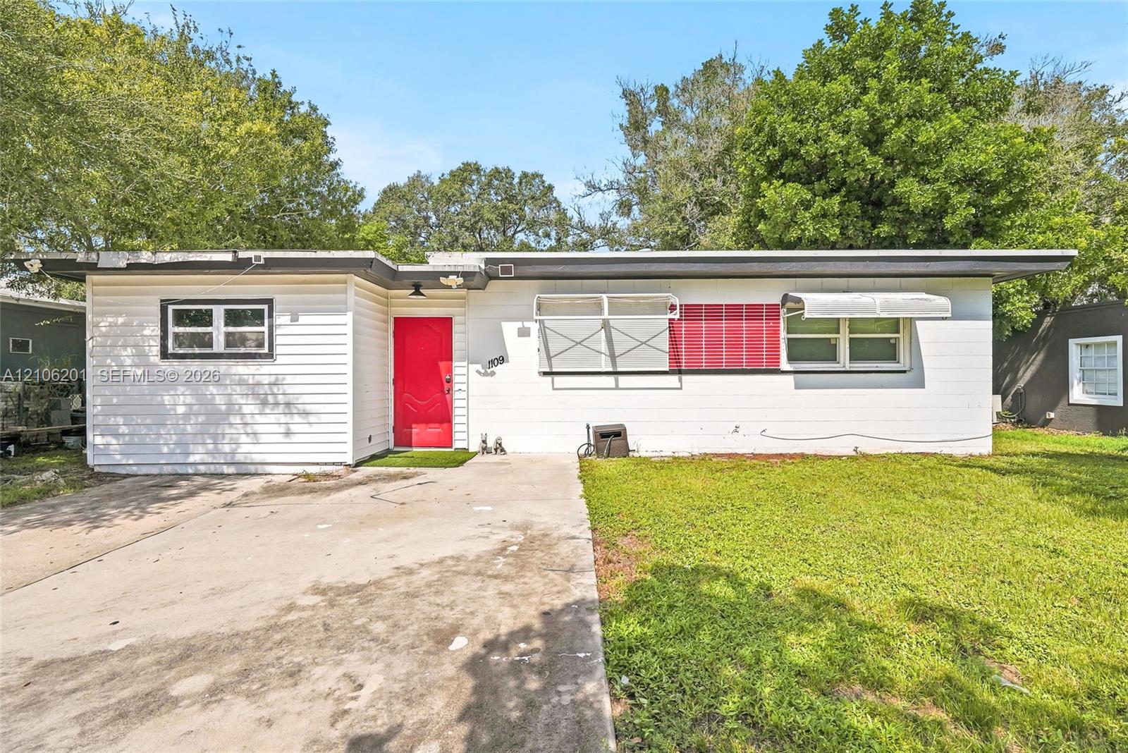 1109 S 7th Street Property Photo 1