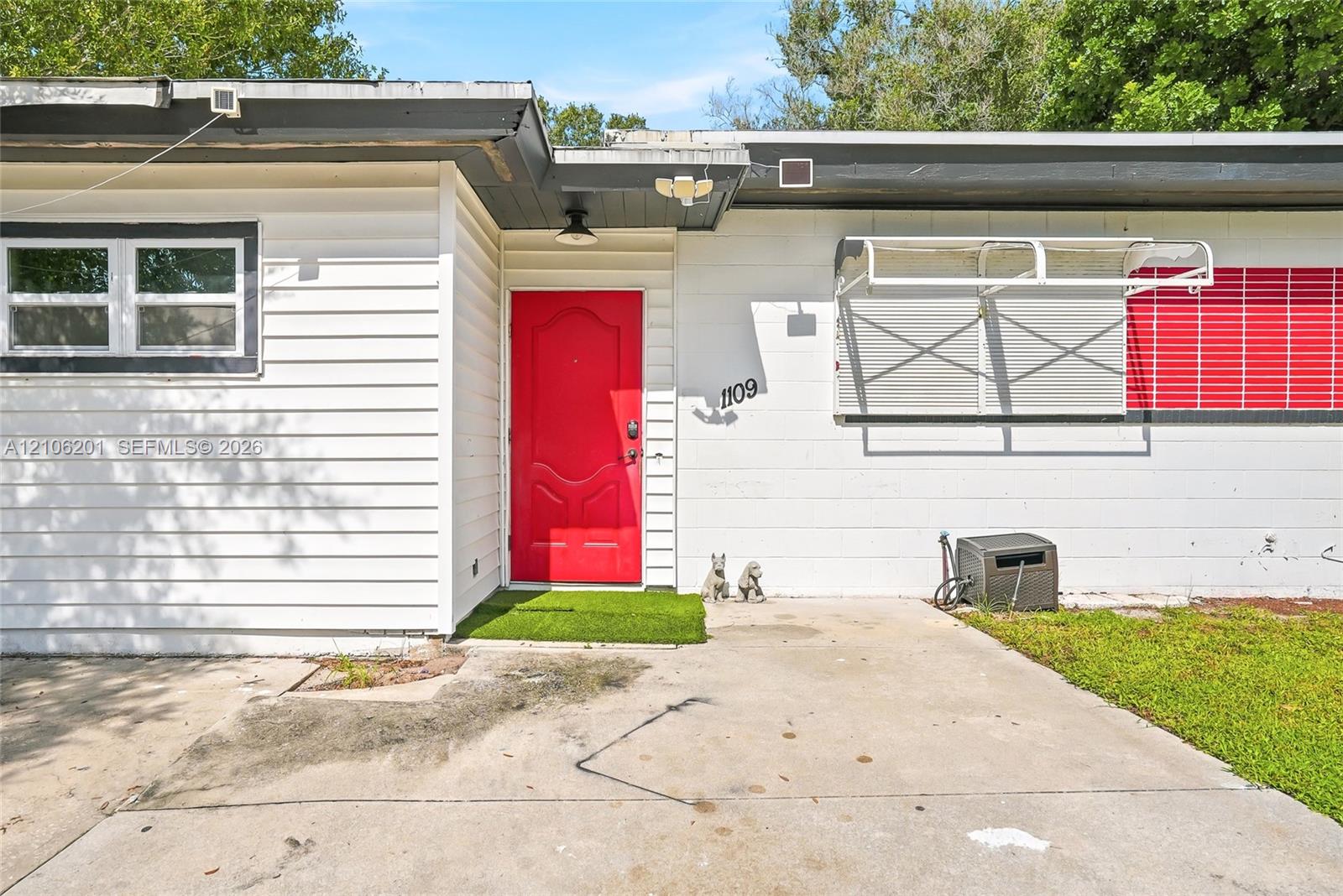 1109 S 7th Street Property Photo 4