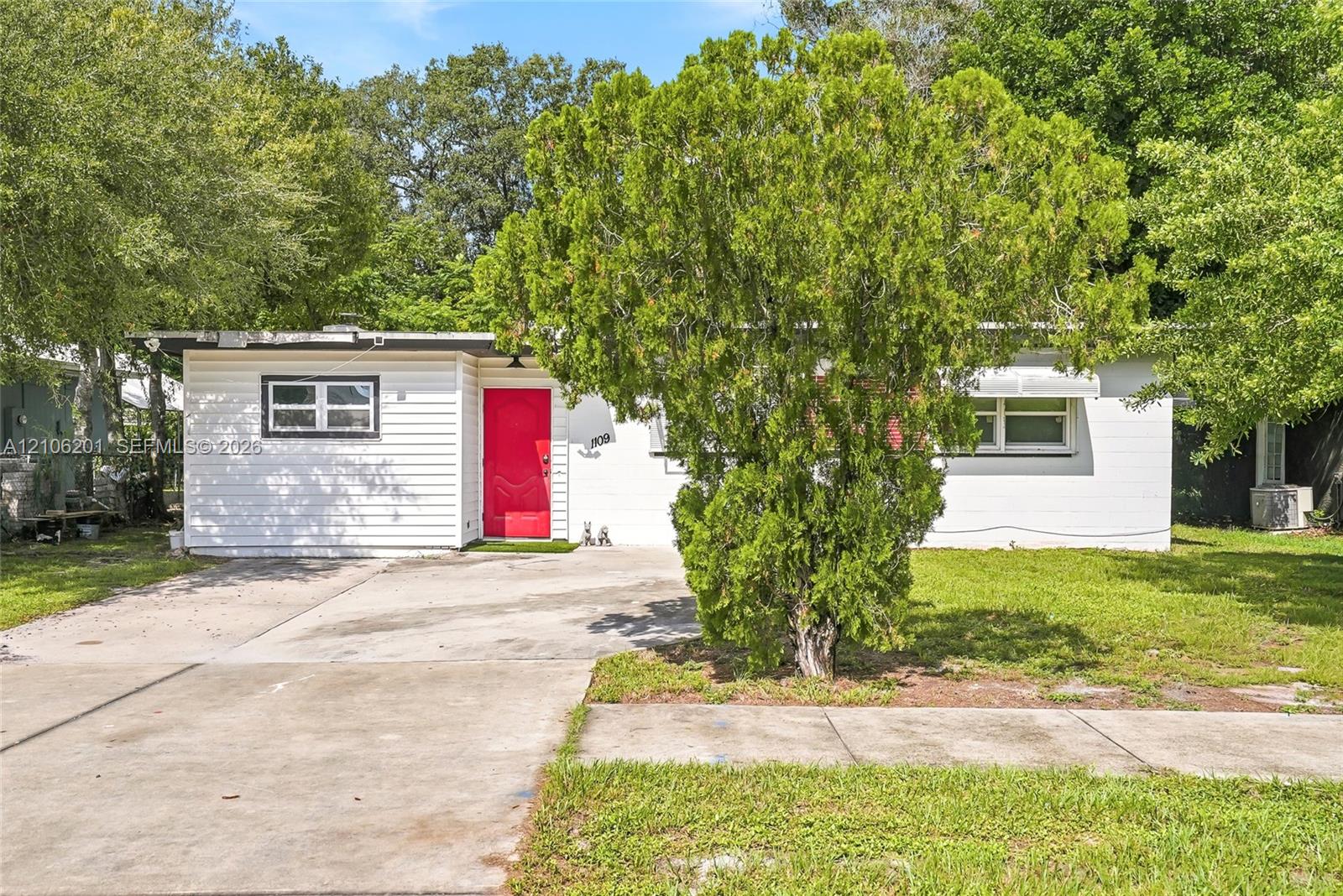 1109 S 7th Street Property Photo 6