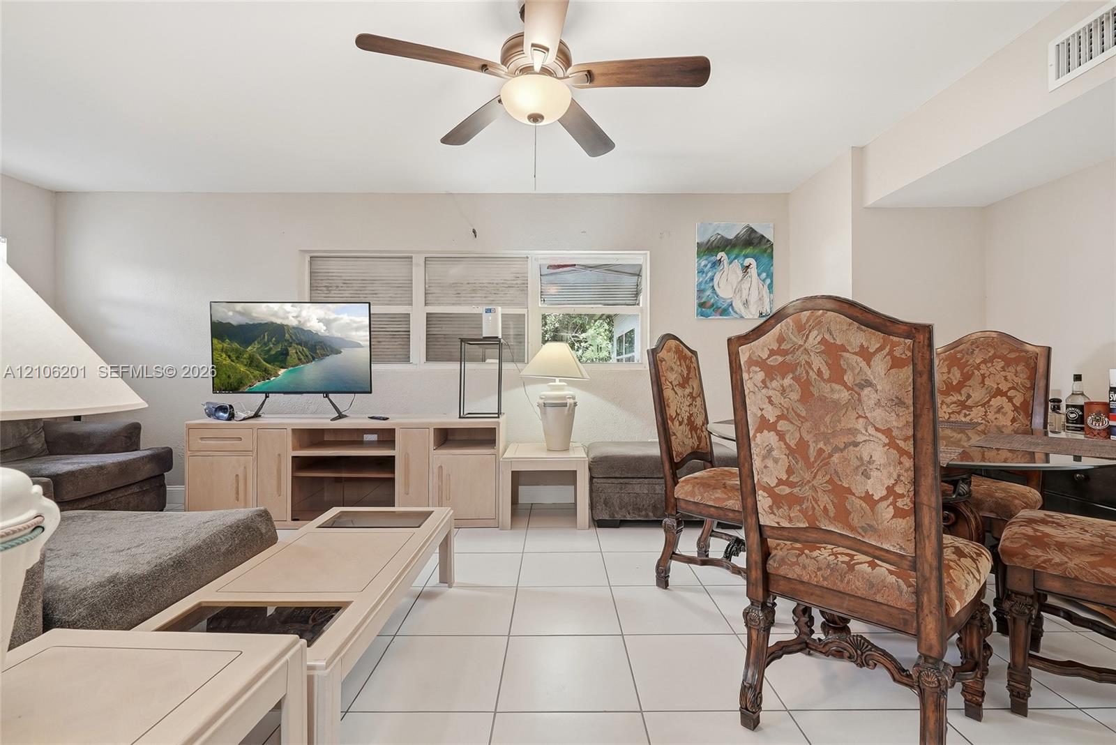 1109 S 7th Street Property Photo 8