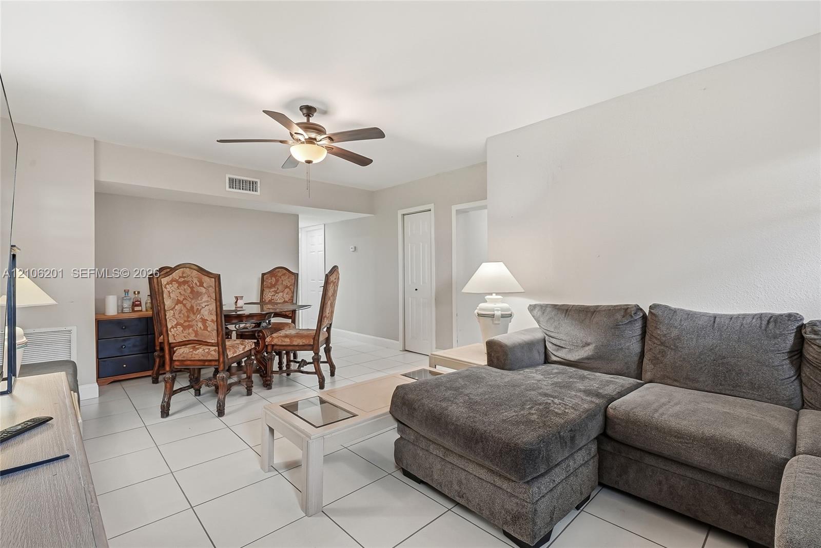1109 S 7th Street Property Photo 10