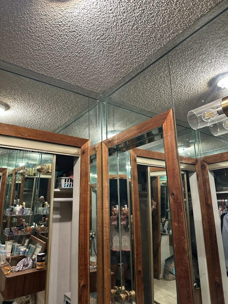 3582 Sw 68th Way Property Photo 7
