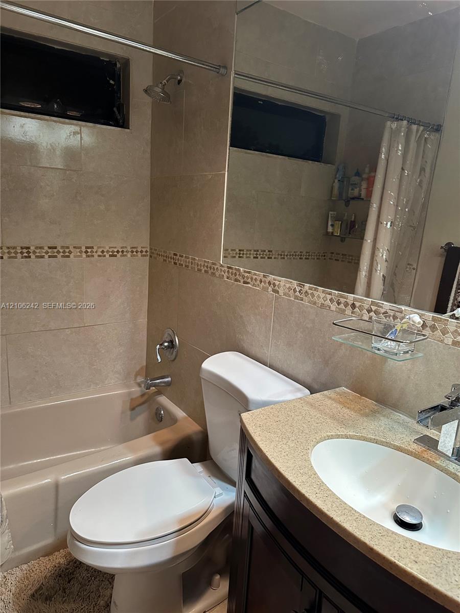 3582 Sw 68th Way Property Photo 12