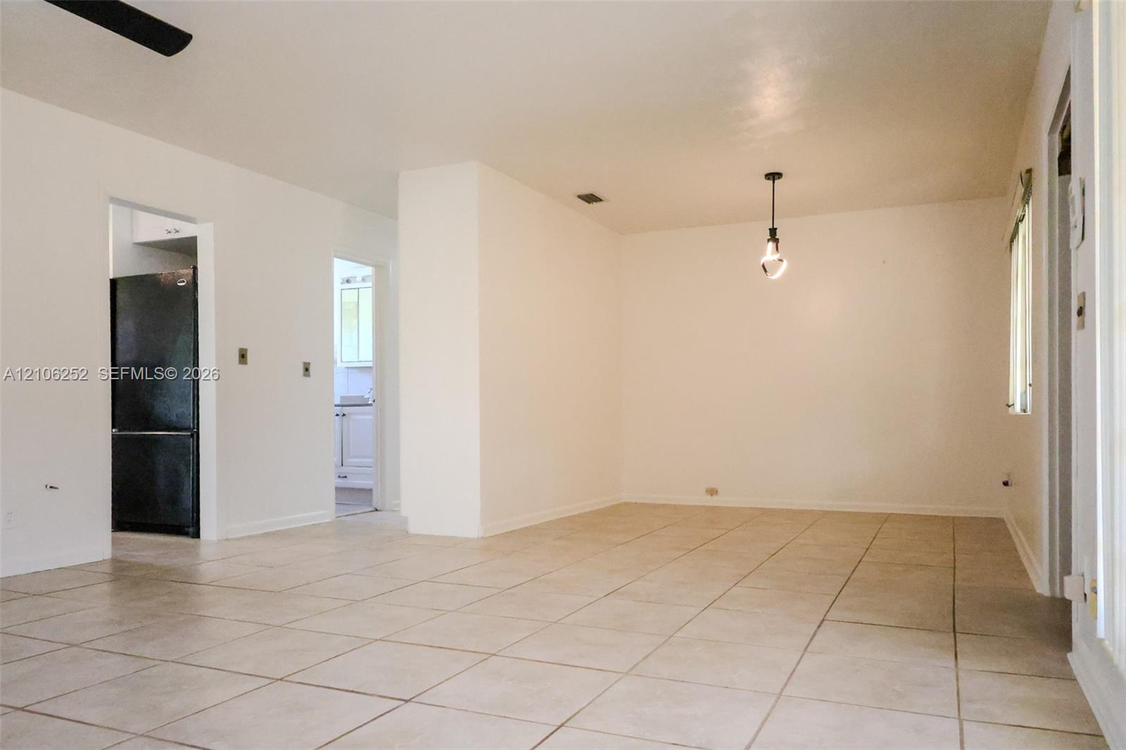 225 E Ilex Drive Property Photo 10