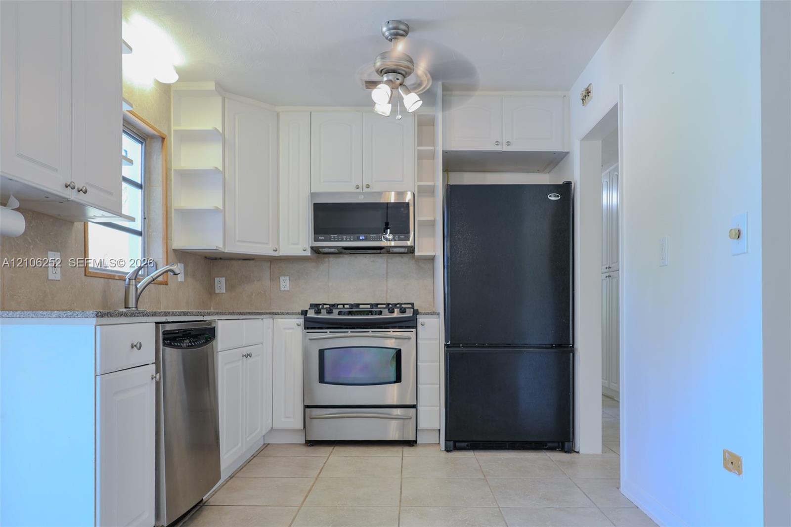 225 E Ilex Drive Property Photo 23