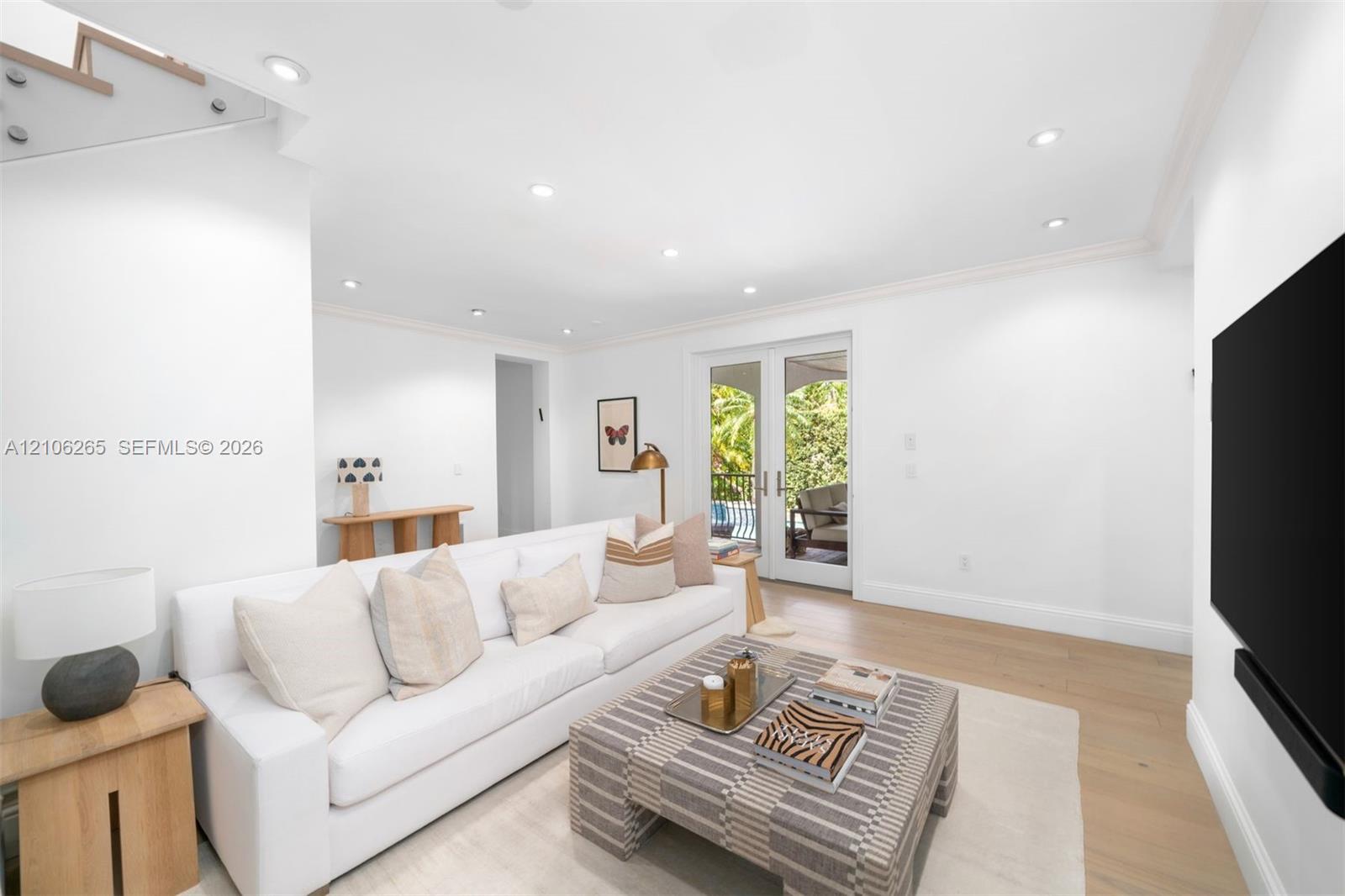 1210 95th Street Property Photo 6
