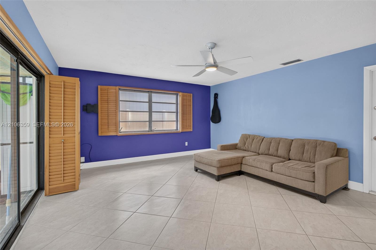 10541 Taft Street Property Photo 20