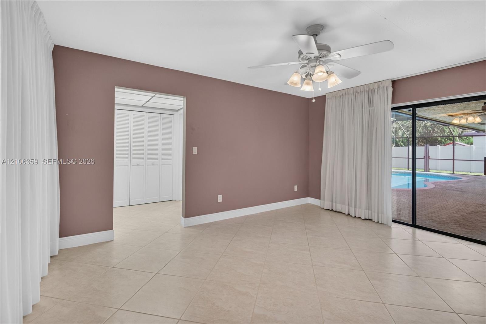 10541 Taft Street Property Photo 24
