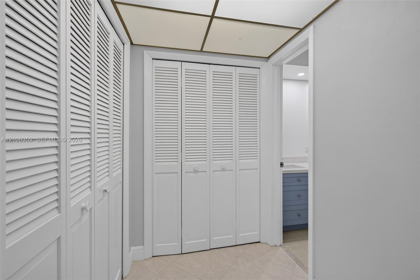 10541 Taft Street Property Photo 27