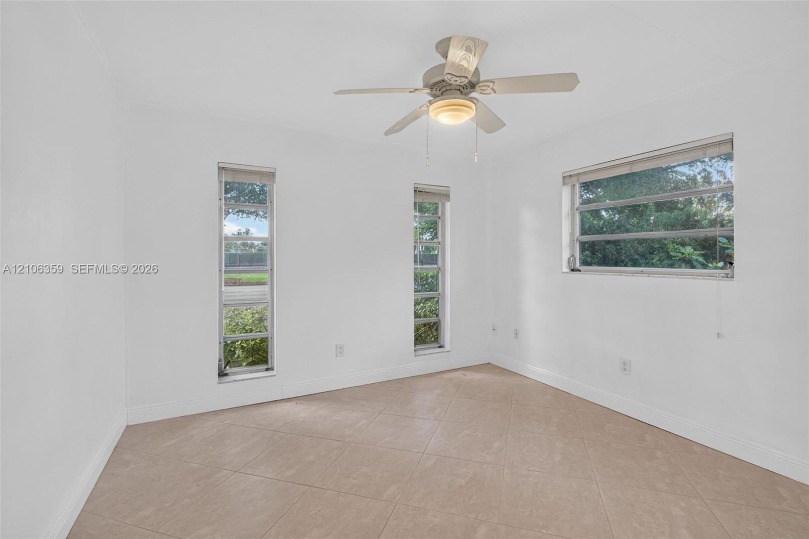 10541 Taft Street Property Photo 30