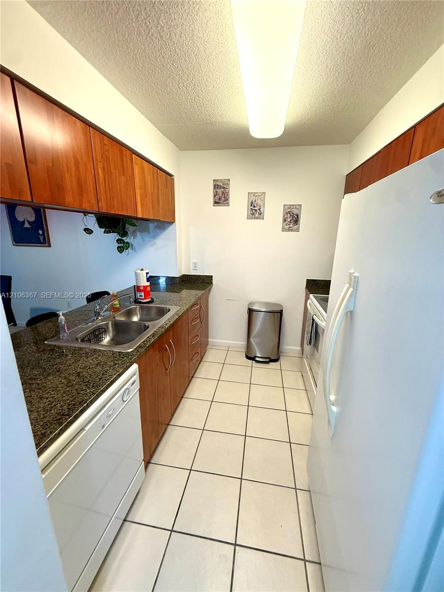 1200 Brickell Bay Drive 3505 Property Photo 6