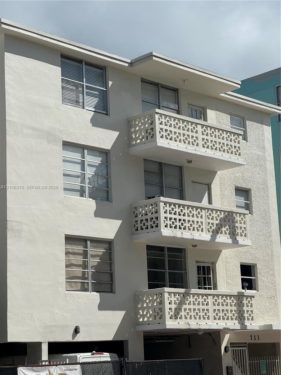 713 Collins Avenue 31 Property Photo 1