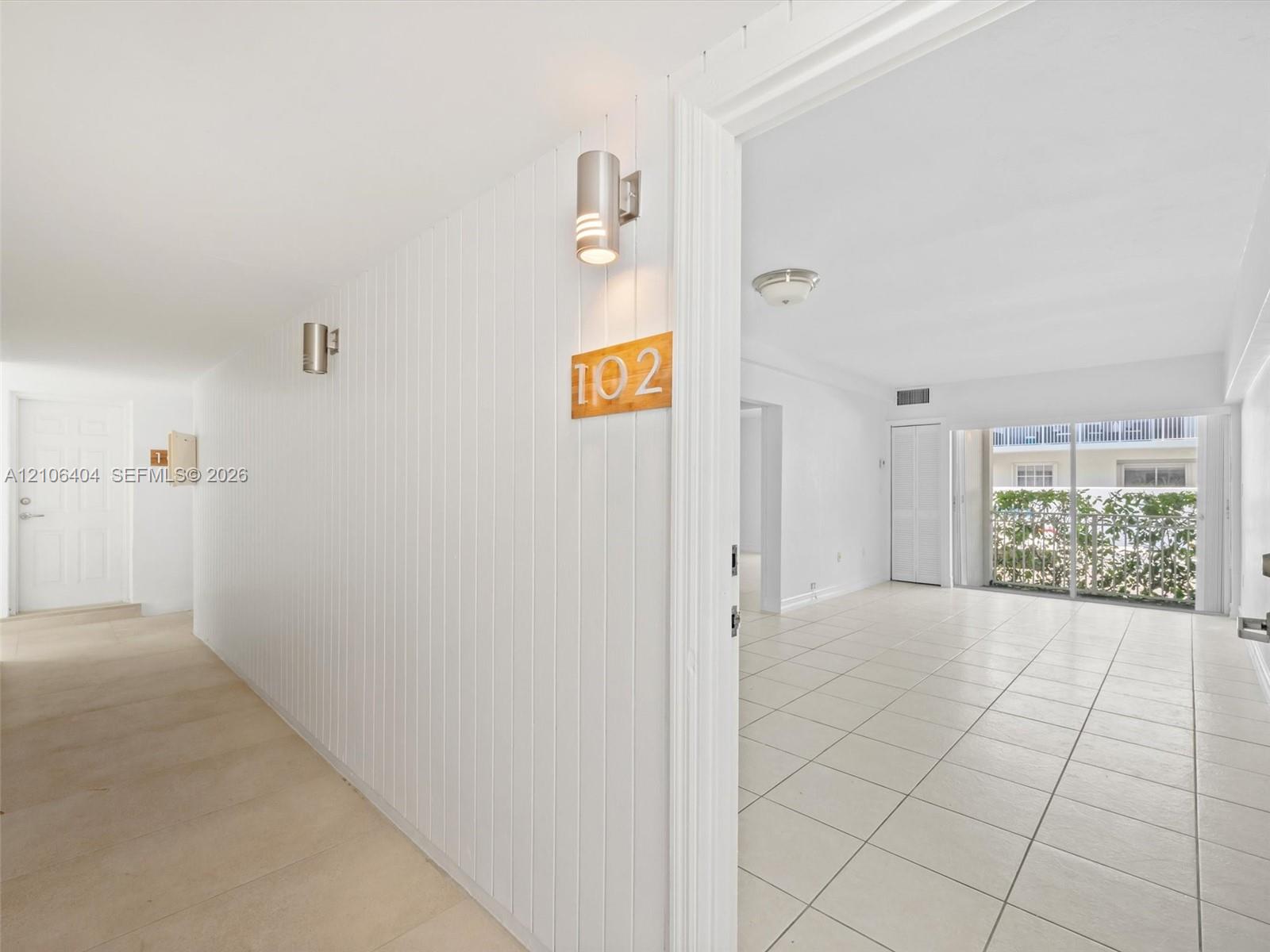 290 Sunrise Drive 1-b Property Photo 9