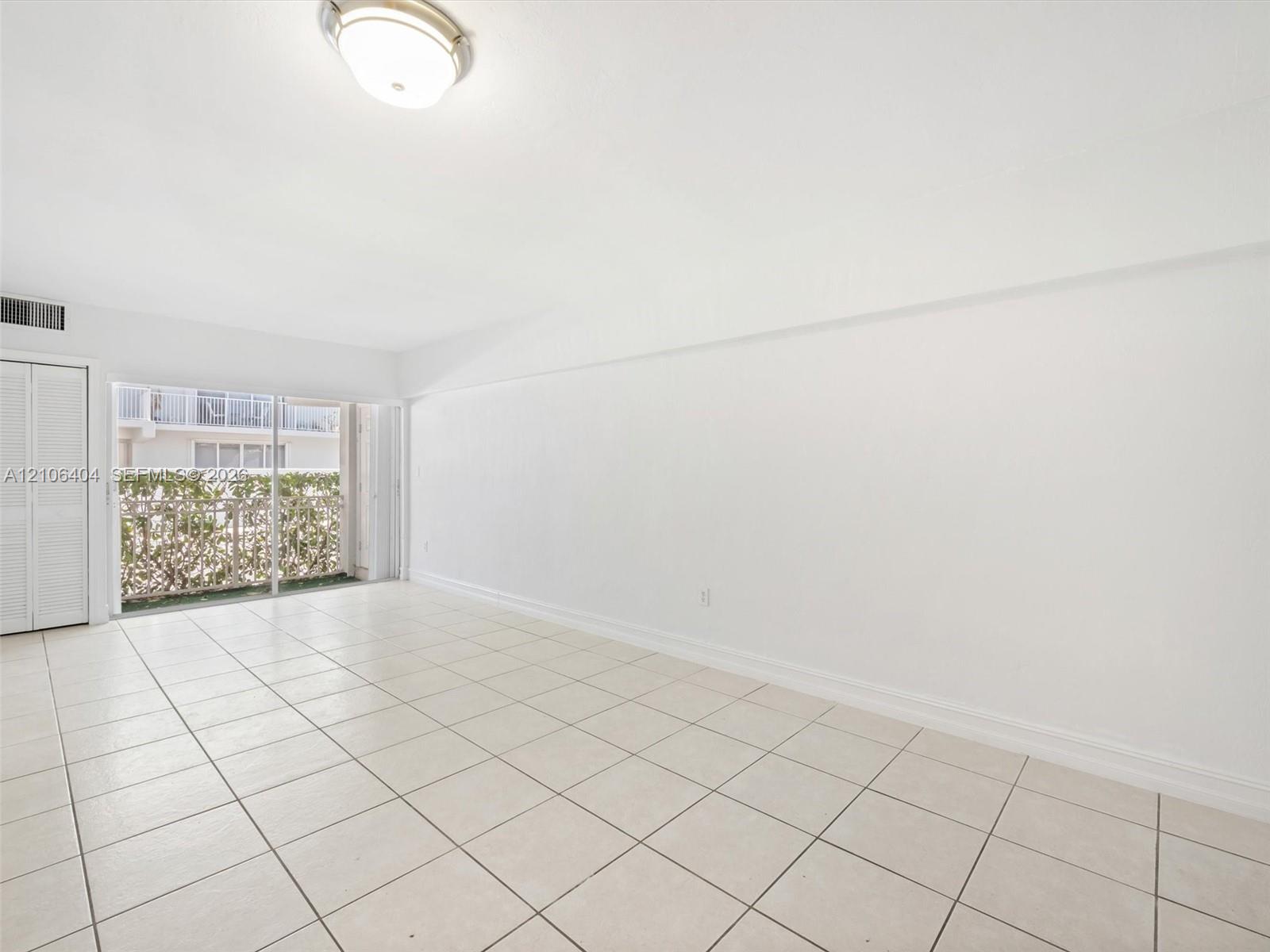 290 Sunrise Drive 1-b Property Photo 11