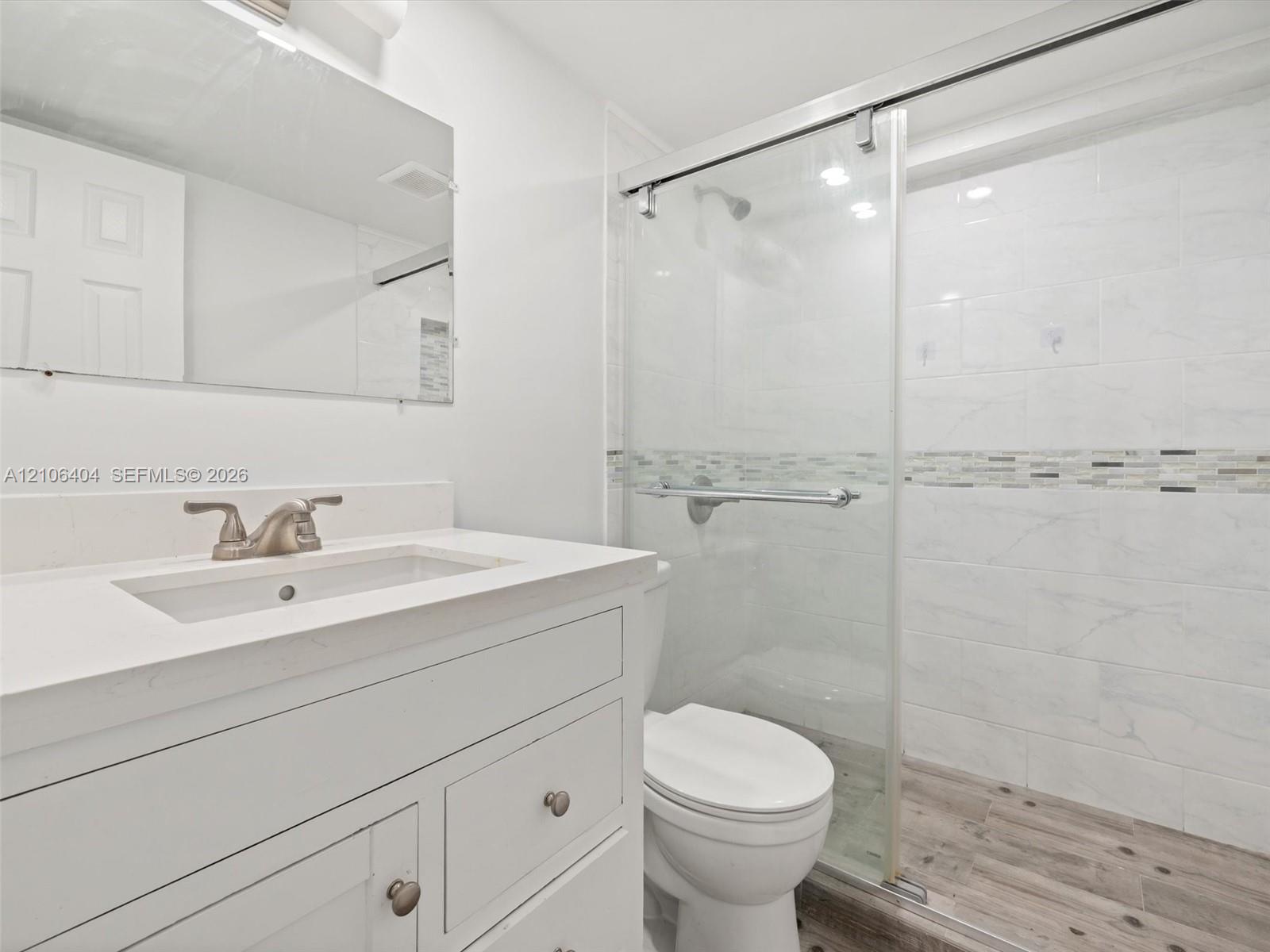 290 Sunrise Drive 1-b Property Photo 16