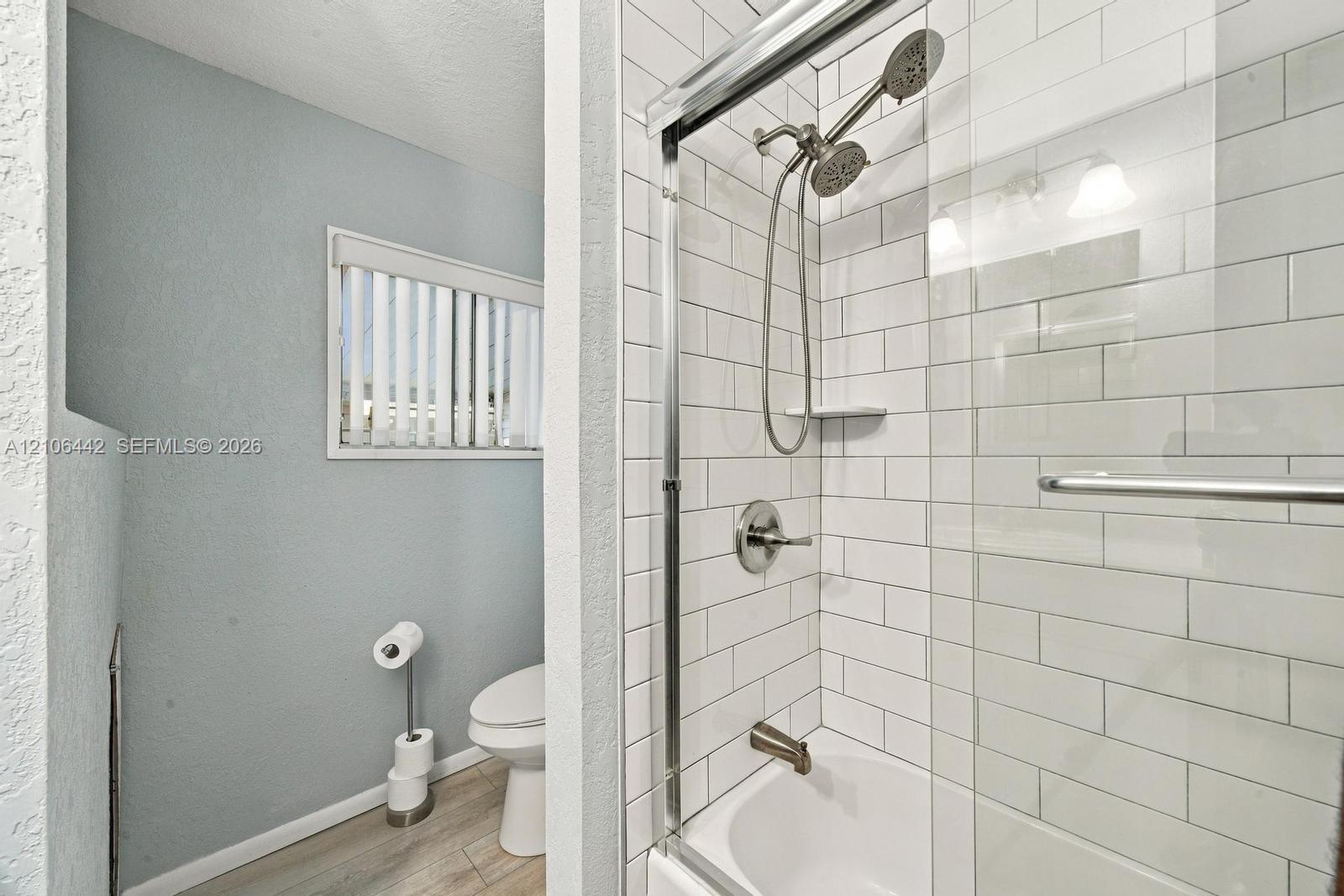2024 E Robin Avenue Property Photo 28