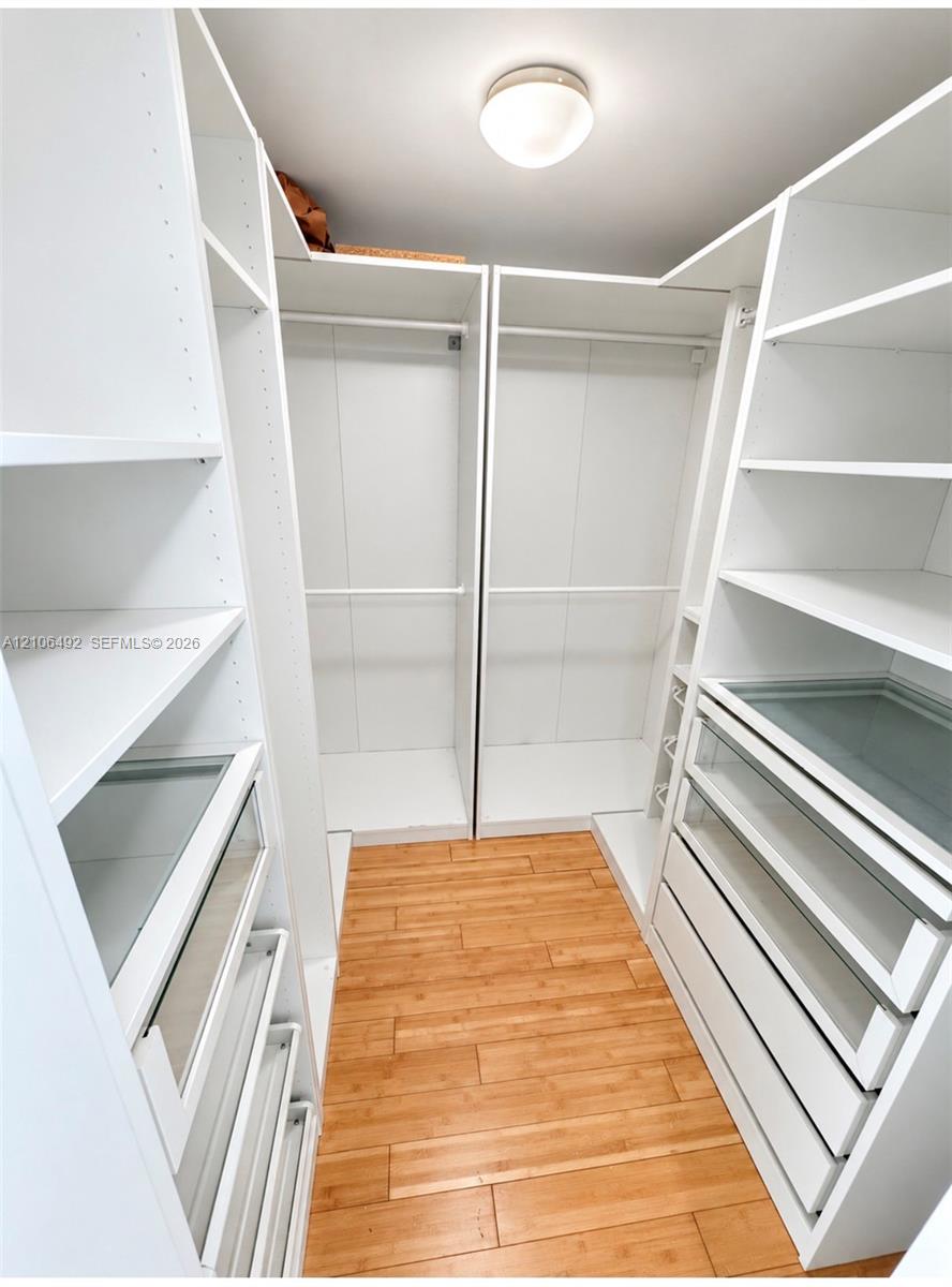 2101 Brickell Avenue 1911 Property Photo 6