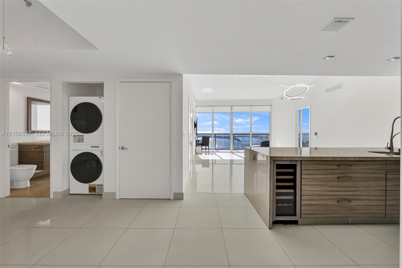 465 Brickell Avenue 5203 Property Photo 6