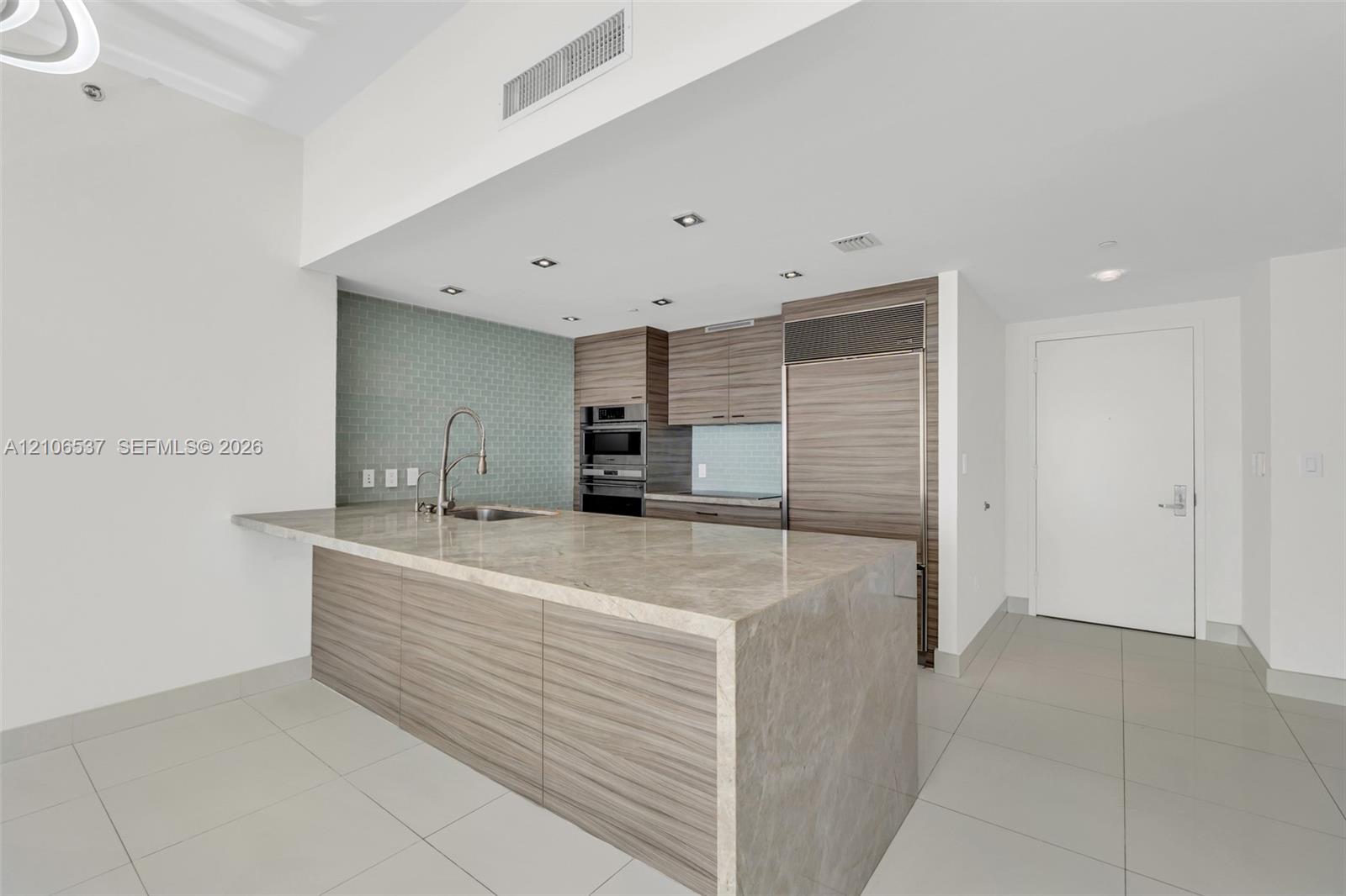 465 Brickell Avenue 5203 Property Photo 15