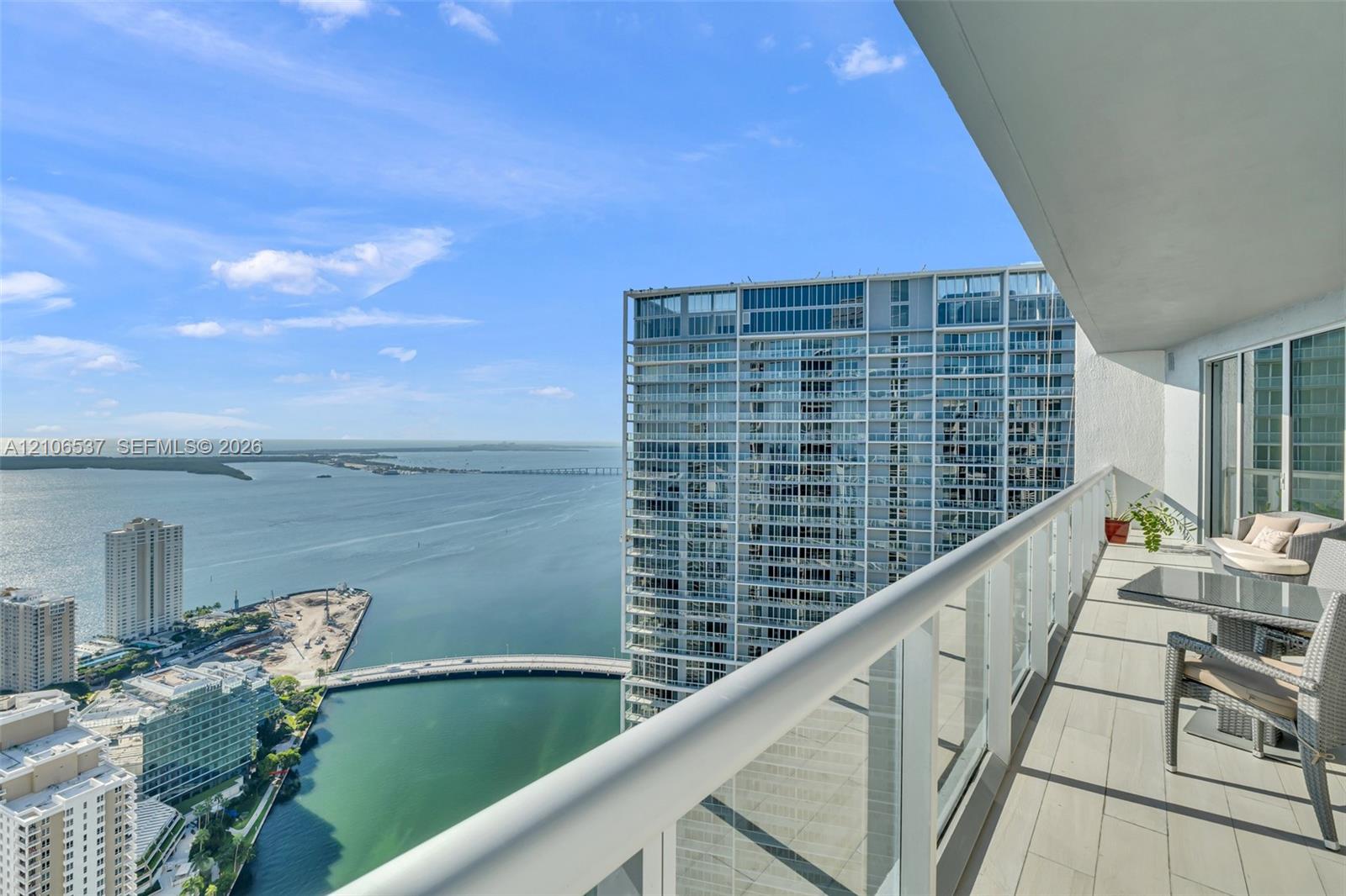 465 Brickell Avenue 5203 Property Photo 20