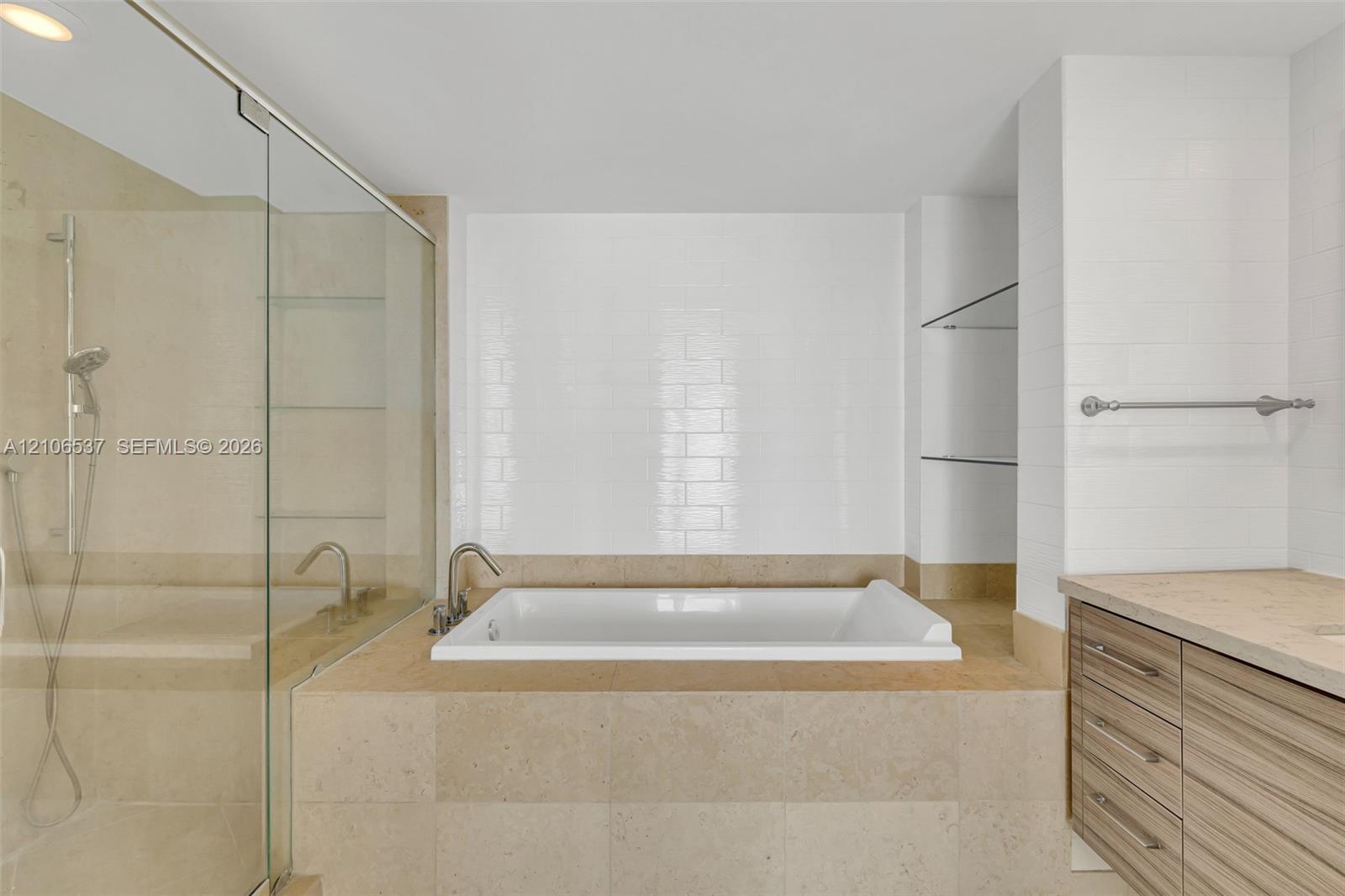 465 Brickell Avenue 5203 Property Photo 25