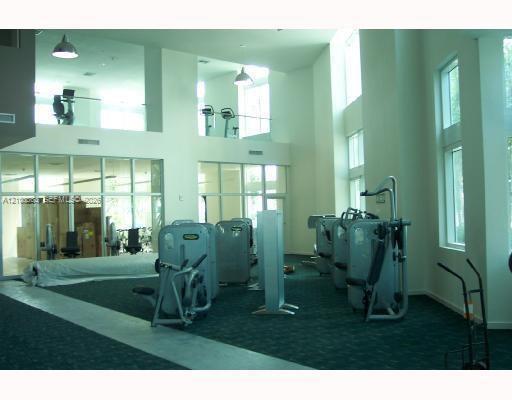 1900 N Bayshore Drive 3409 Property Photo 10