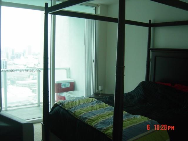 1900 N Bayshore Drive 3409 Property Photo 11
